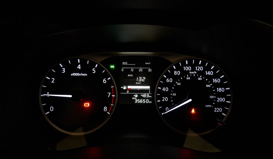 Nissan Versa 1.6 SENSE Sedan 2021