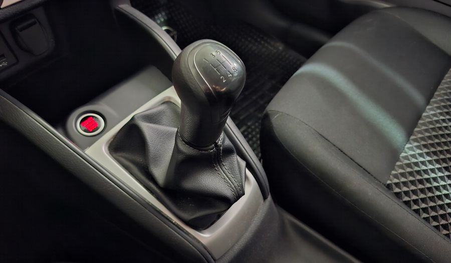Nissan Versa 1.6 SENSE Sedan 2021