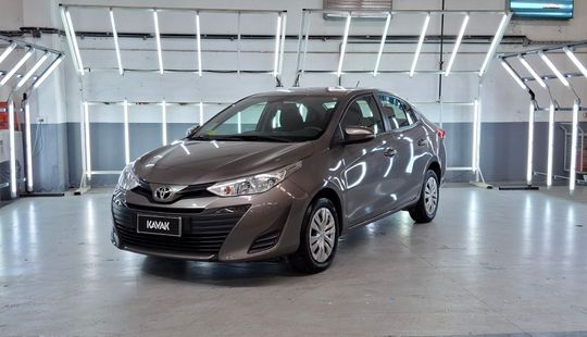 Toyota • Yaris