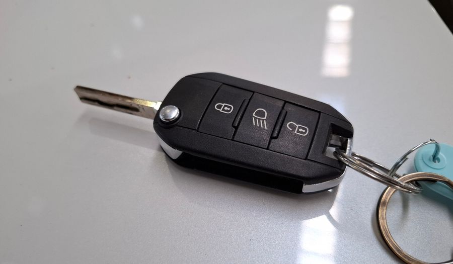 Peugeot 208 1.6 ALLURE TIPTRONIC Hatchback 2019