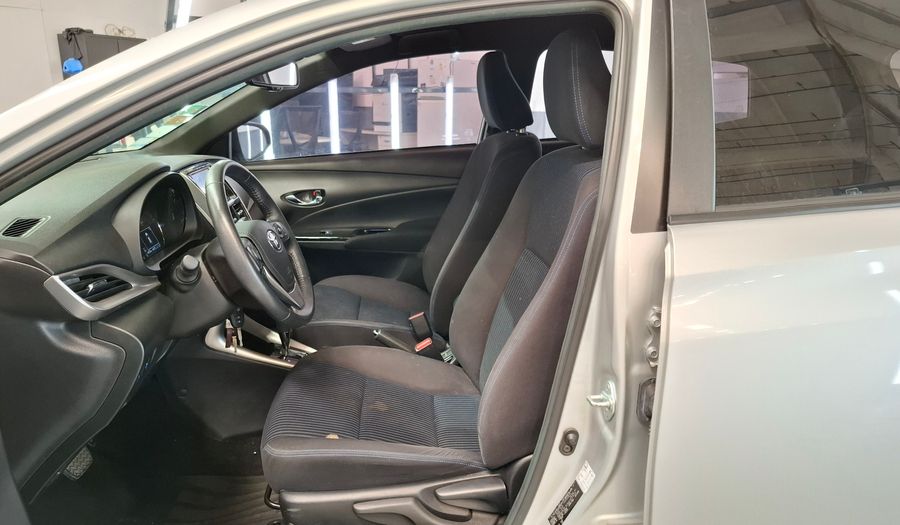 Toyota Yaris 1.5 XLS CVT Hatchback 2021