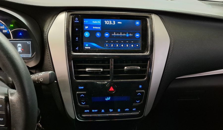 Toyota Yaris 1.5 XLS CVT Hatchback 2021