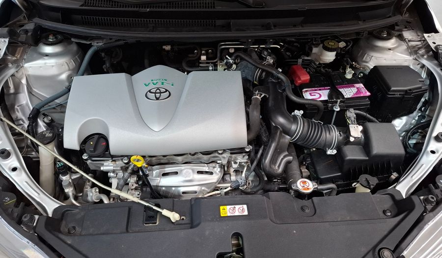 Toyota Yaris 1.5 XLS CVT Hatchback 2021