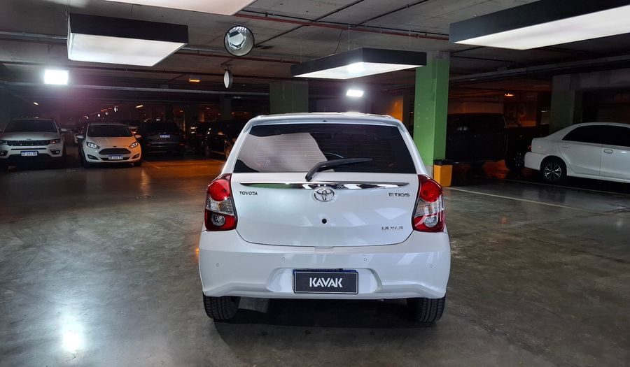 Toyota Etios 1.5 XLS PACK Hatchback 2023