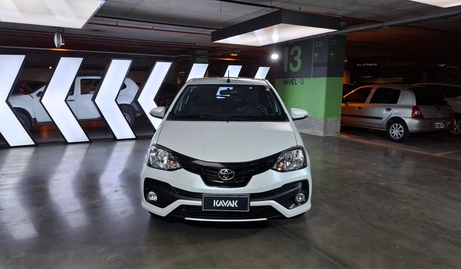 Toyota Etios 1.5 XLS PACK Hatchback 2023