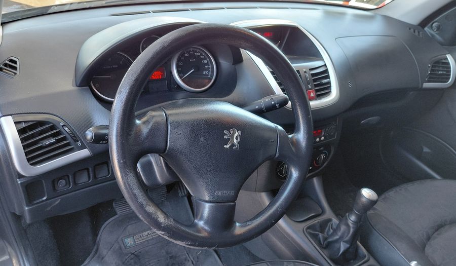 Peugeot 207 COMPACT XS 1.9D Hatchback 2010