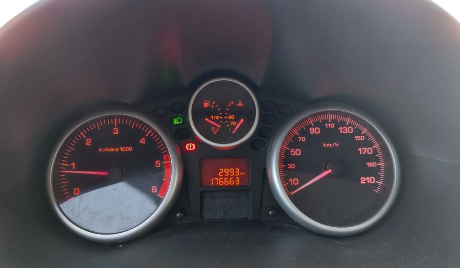 Peugeot 207 COMPACT XS 1.9D Hatchback 2010