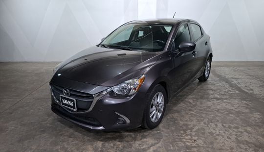 Mazda • Mazda 2