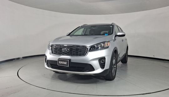 Kia • Sorento