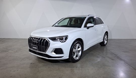 Audi • Q3