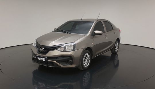 Toyota • Etios