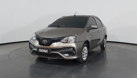 Toyota • Etios