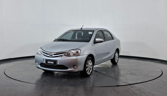 Toyota • Etios