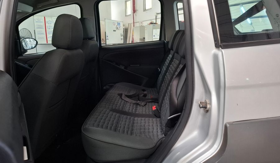 Fiat Idea 1.6 ADVENTURE 16V Minivan 2015