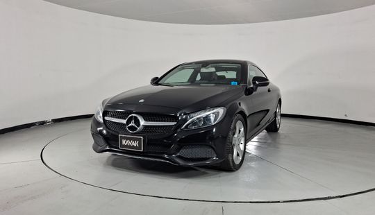 Mercedes Benz • Clase C