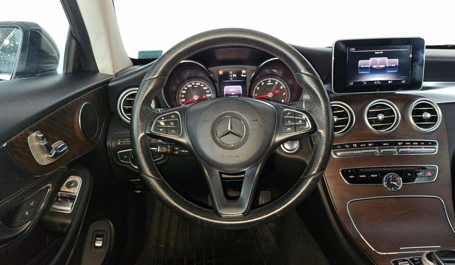 Mercedes Benz Clase C 2.0 200 AT Coupe 2017