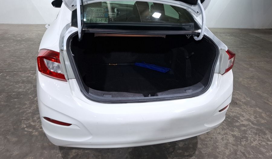 Chevrolet Cruze 1.4 LS A TURBO MT Sedan 2017