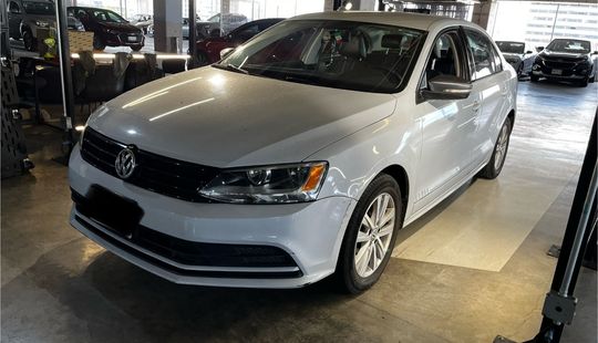 Volkswagen • Jetta
