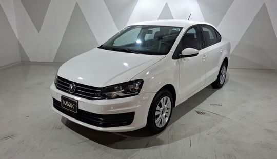 Volkswagen • Vento