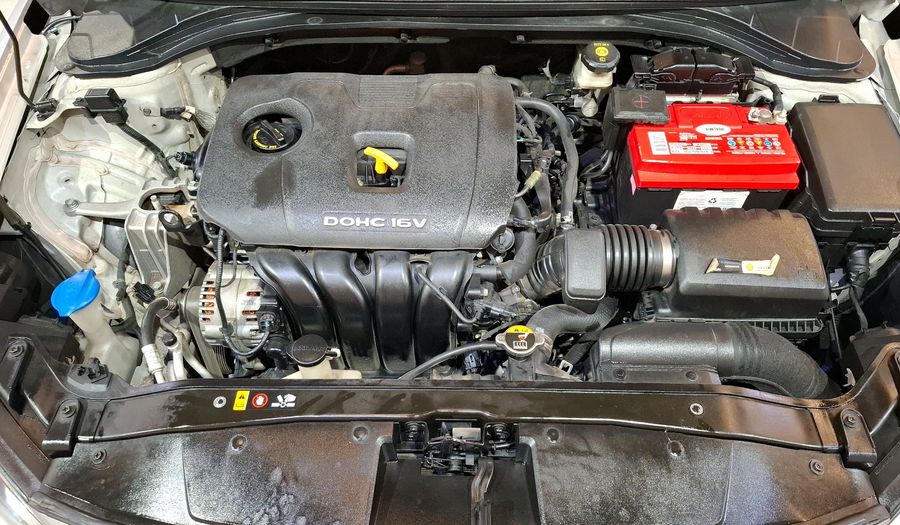 Hyundai Elantra 2.0 GLS PREMIUM AT Sedan 2017