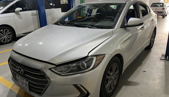Hyundai • Elantra