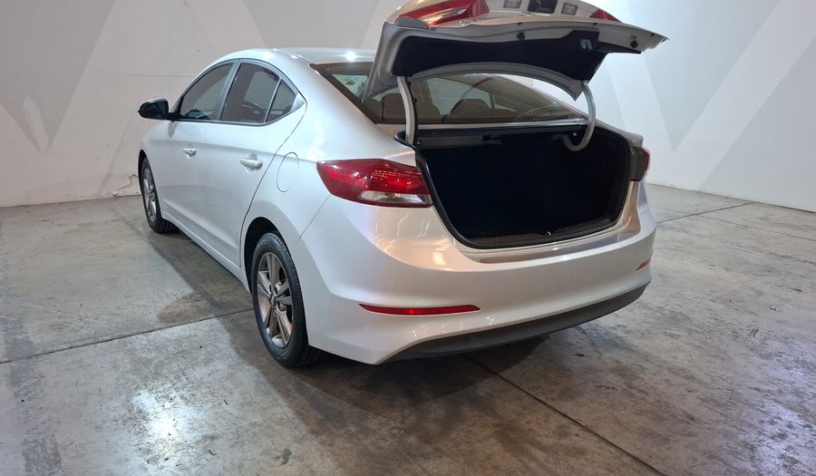 Hyundai Elantra 2.0 GLS PREMIUM AT Sedan 2017