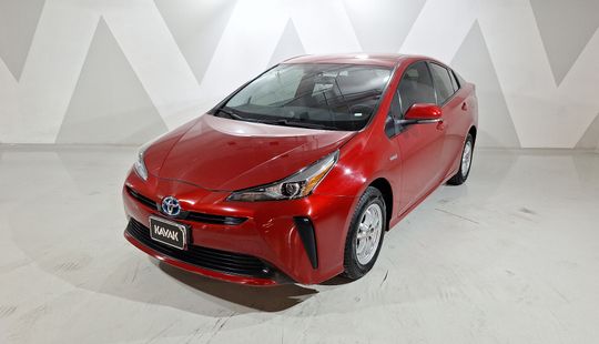 Toyota • Prius