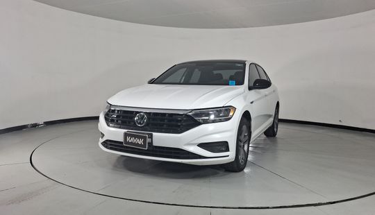 Volkswagen • Jetta