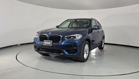 2021 • 49,777 km • Automático