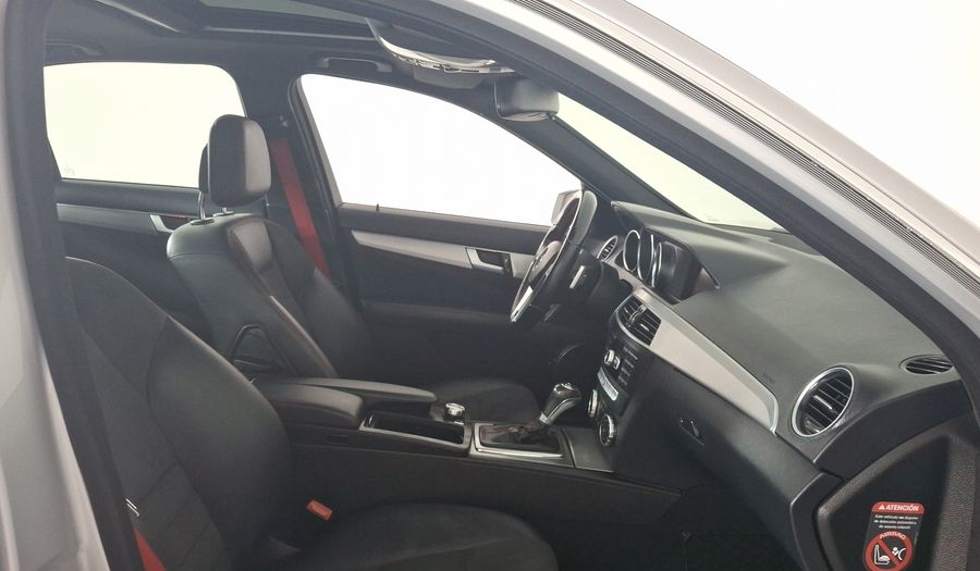 Mercedes Benz Clase C 2.0 200 CGI SPORT AT Sedan 2014