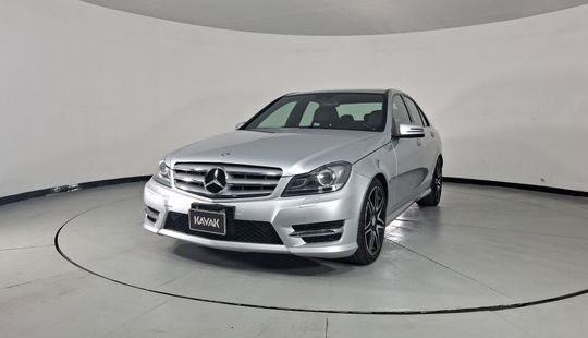 Mercedes Benz • Clase C