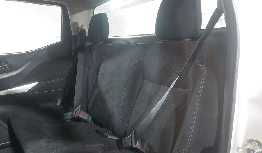 Nissan Np300 2.5 PLATINUM LE TM AC Pickup 2019