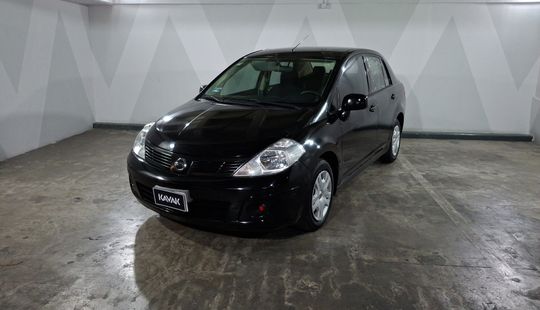 Nissan • Tiida