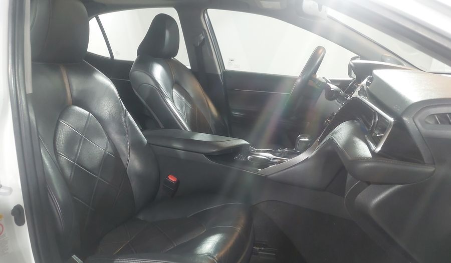 Toyota Camry 2.5 XLE NAVI AUTO Sedan 2018