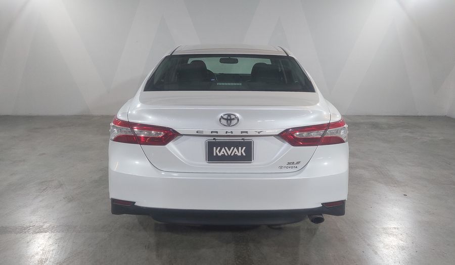 Toyota Camry 2.5 XLE NAVI AUTO Sedan 2018