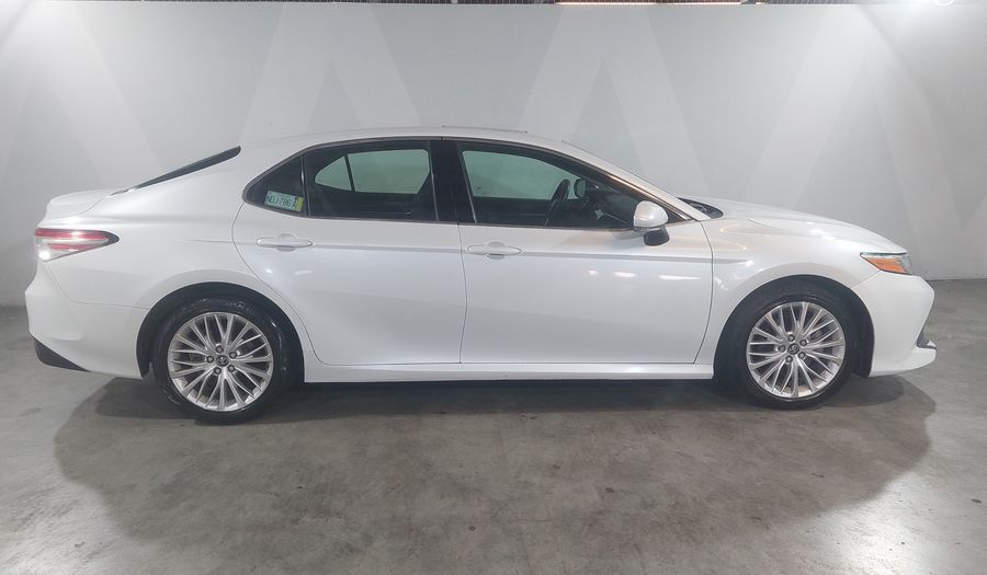 Toyota Camry 2.5 XLE NAVI AUTO Sedan 2018