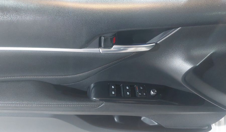 Toyota Camry 2.5 XLE NAVI AUTO Sedan 2018