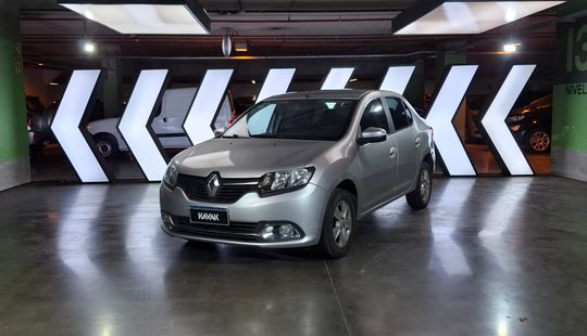 Renault • Logan