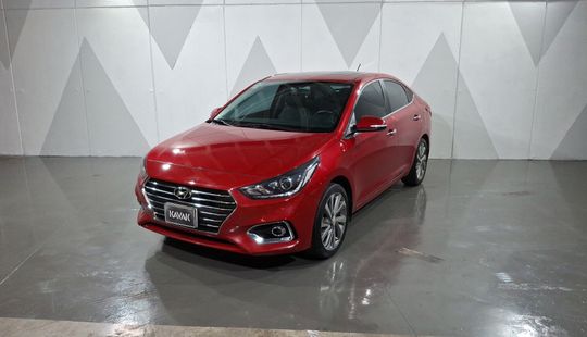 2022 • 49,134 km • Automático