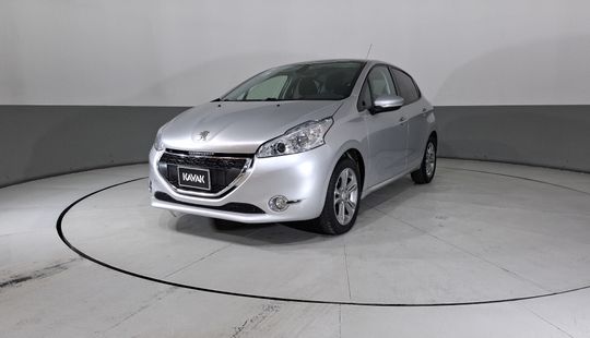 Peugeot • 208