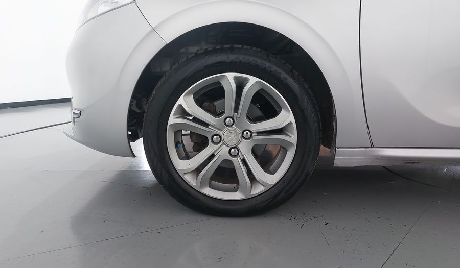 Peugeot 208 1.6 ALLURE PACK MT Hatchback 2014