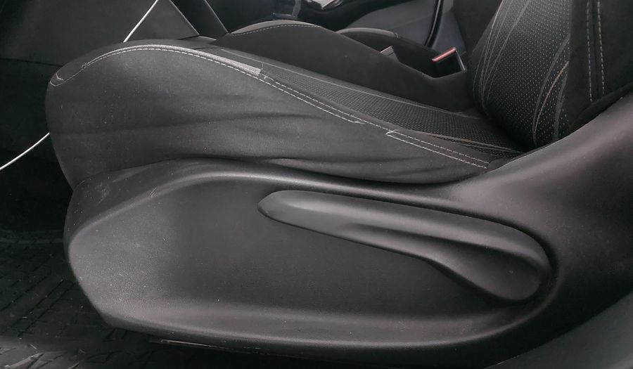 Peugeot 208 1.6 ALLURE PACK MT Hatchback 2014