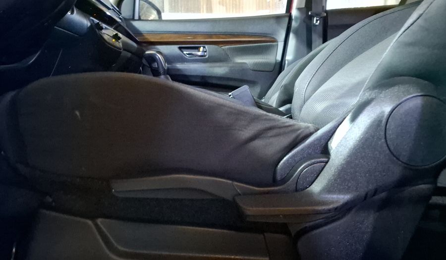 Suzuki Ertiga 1.5 GLX AUTO Minivan 2020