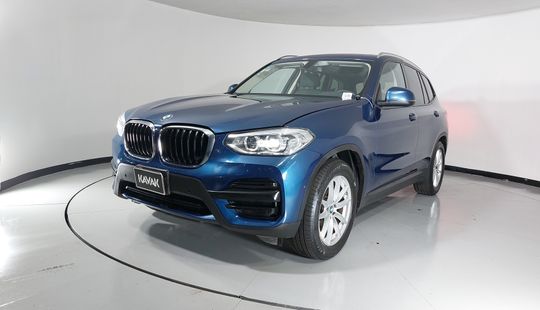 2021 • 17,700 km • Automático