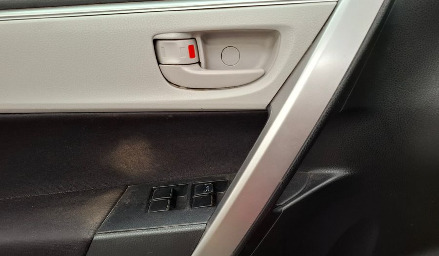 Toyota Corolla 1.8 XLI CVT Sedan 2015