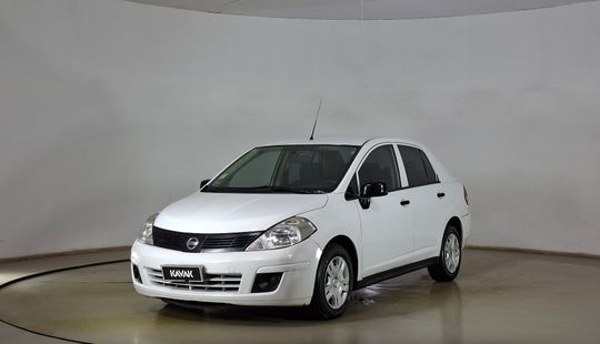 Nissan • Tiida
