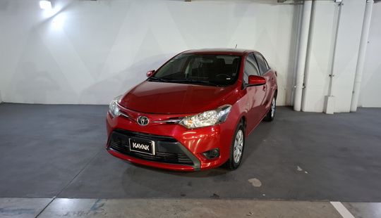 Toyota • Yaris