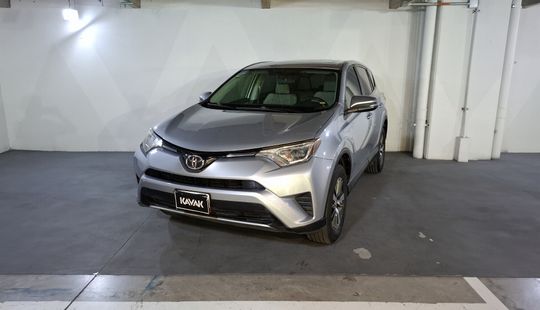Toyota • RAV4