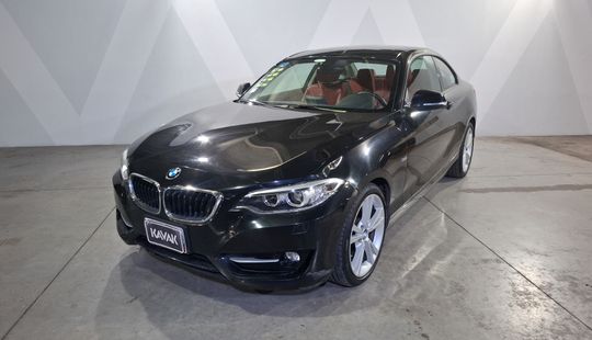 2017 • 26,000 km • Automático