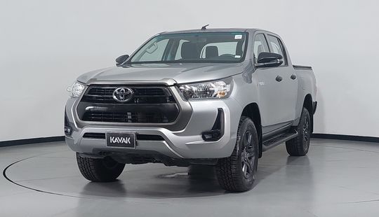 Toyota • Hilux